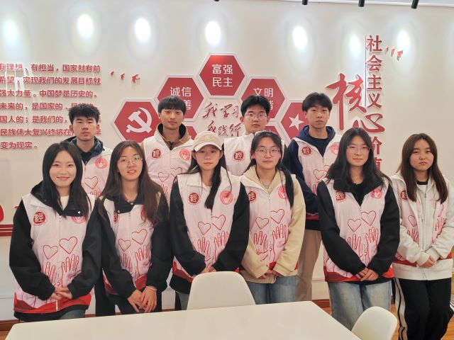 【完满团支部】献给不平凡的你们——经济与管理学院金融2203班寿司DIY主题完满团支部活动