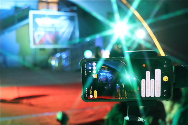 月华初上夜未央 青春似火 等你徜徉——第116期“FREE SUNSHINE”乌马河周末文化广场