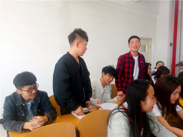 【完满班级】跃动青春  眺望远方——淬炼商学院六月完满班级主题活动（三）