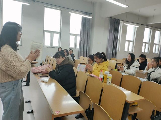 【完满班级】追求绿色时尚 拥抱绿色生活———食品与环境学院食安2001班完满班级活动