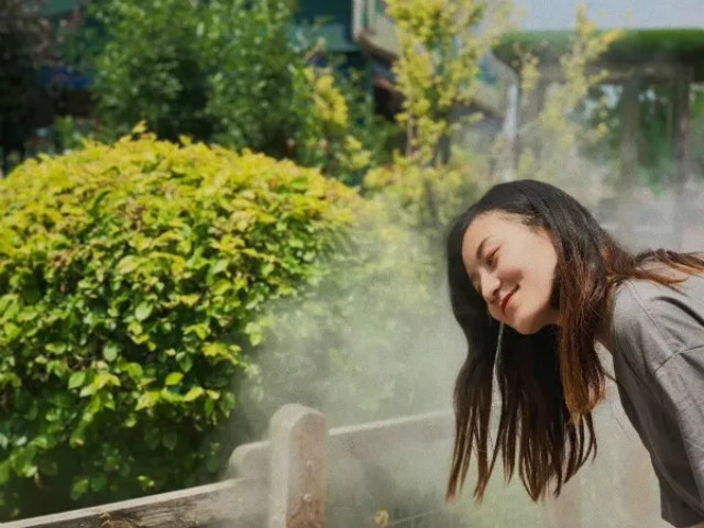 闪光的信院第246期:迎新晚会上讲故事女孩背后那段破茧成蝶的故事