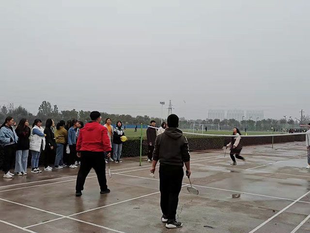 【完满班级】“羽”动人生 释放活力——艺术传媒学院视觉1903班“并驾齐驱，扣人心弦”羽毛球比赛