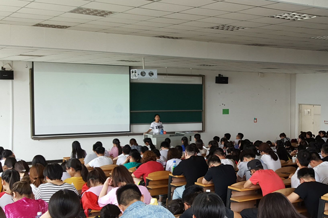 【辅导员说完满】用诚信给自己本学期一份完满的答卷 ——淬炼商学院“辅导员说完满”专题活动（四）