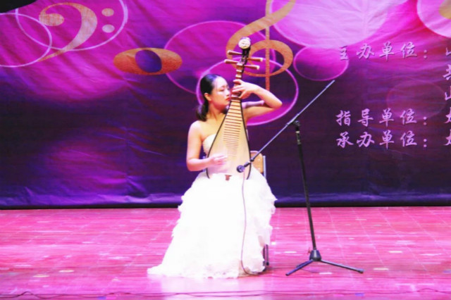 闪光的信院第233期:聚光灯背后的刻苦训练 只为遇见另一个自己