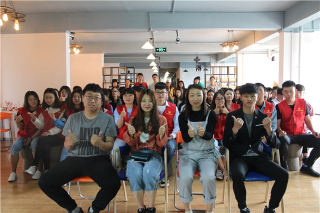 【志愿快讯·培训】分享爱 分享时光 分享精彩瞬间