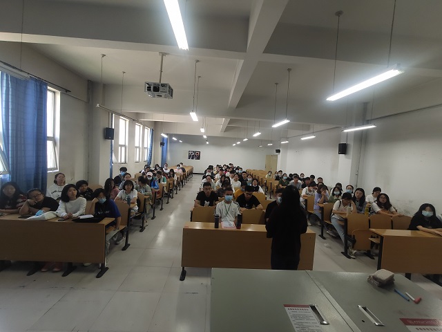 传递网络正能量 弘扬时代主旋律——食品与环境学院园林1701班、园林1702班、园林1703班、园林1903班主题班会