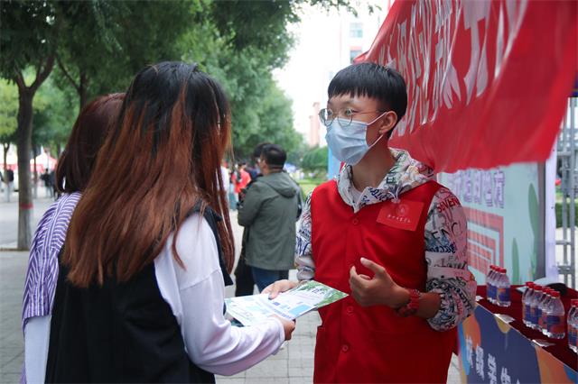 【迎新纪实】以“心”迎新 学生志愿者助力我校2021年迎新工作