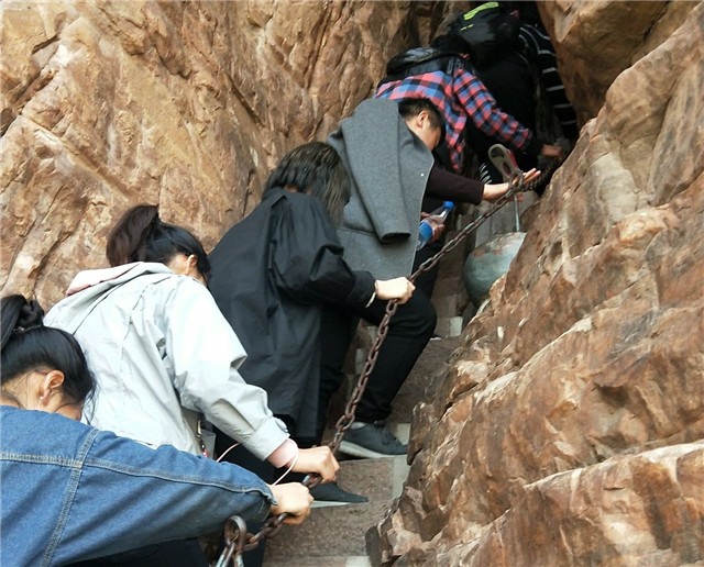 【辅导员说完满】探索革命足迹展望未来——传承太行精神 勇攀人生高峰