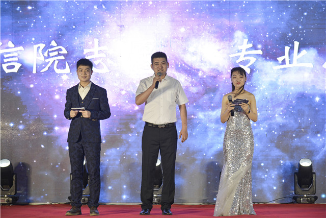 因为志愿服务 我们在信院这样成长