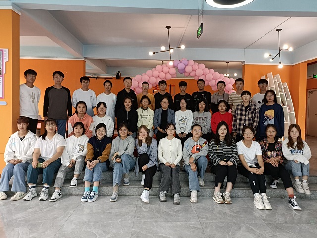 创新育人新平台 构建新型师生关系——经济与管理学院开展全生异科导师师生见面会