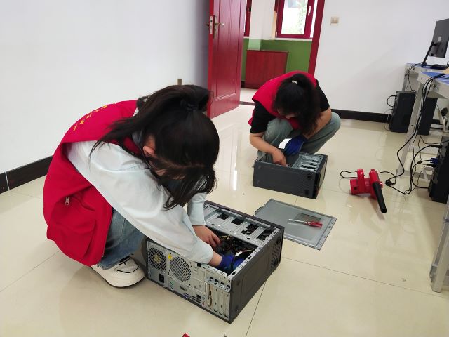 “PC惠农站”乡村行——大数据学院、信息工程学院“智·惠农”专项志愿服务队