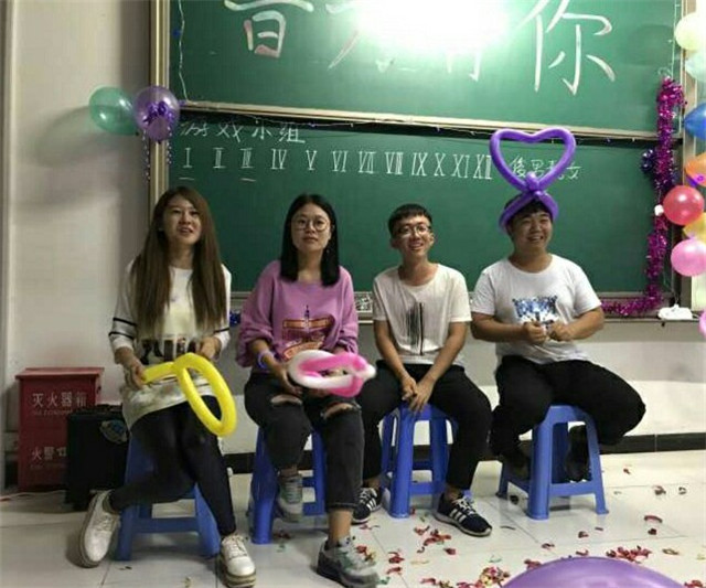 【完满班级】“音”为有你 无悔青春——淬炼商学院举办“艺”动青春主题活动（四十九）