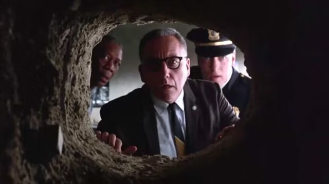 【完满团支部】怯懦囚禁灵魂 希望释放自由 励志主题观影——大数据学院、信息工程学院数据2202班完满团支部活动