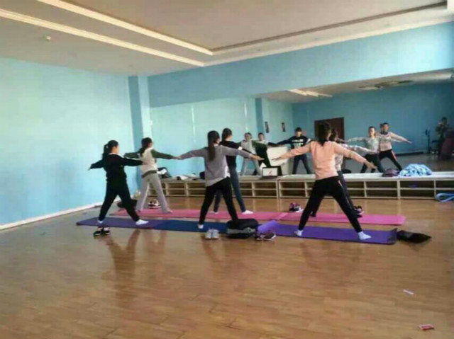 【缤纷百团】瑜悦身心 伽倍美丽——瑜伽社七天体验之旅