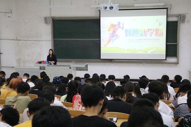 【辅导员说完满】大二 你准备好了吗 ——智能工程学院2017级“辅导员说完满”