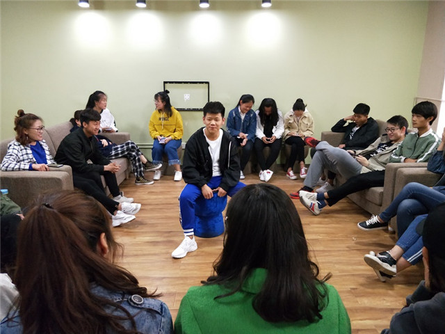 【完满班级】以梦为马 奔跑接力获突破 振奋人心——淬炼商学院四月完满班级主题活动（二十）