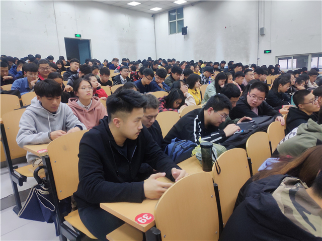 【辅导员说完满】读书不觉已春深 一寸光阴一寸金——大数据学院、信息工程学院辅导员说完满活动