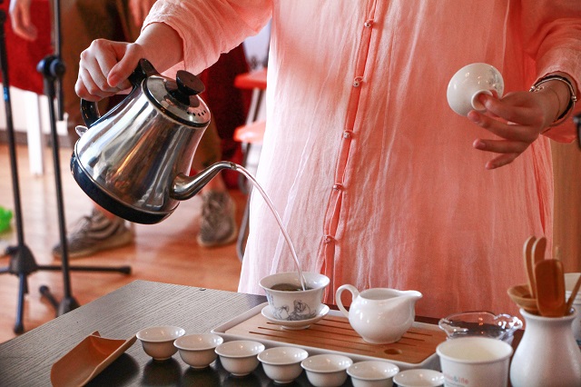 【缤纷百团】听茶之语言 品茶之韵律——“茶韵曲律”校园茶馆开放日活动成功举办