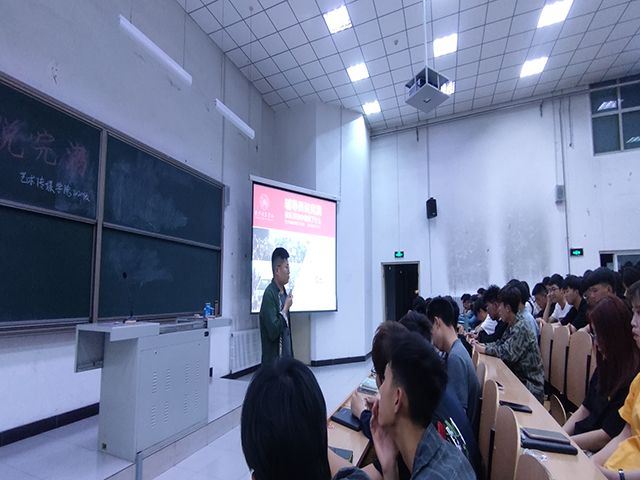 【辅导员说完满】回首军训 那些激情燃烧的日子——艺术传媒学院2020级辅导员说完满