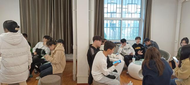 【完满班级】强健体质 羽毛球大赛——大数据学院、信息工程学院数据2102班完满班级活动