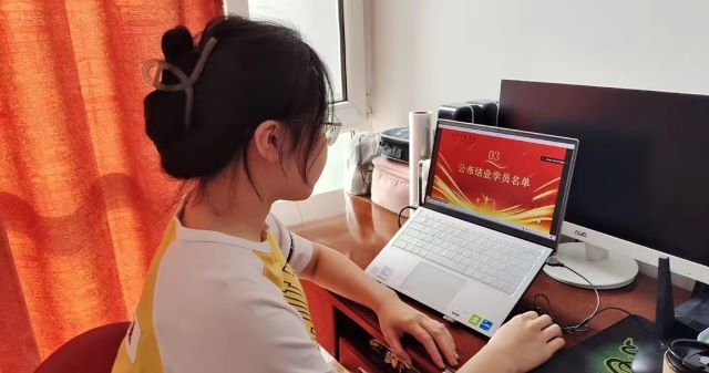 追逐青马 扬青春使命——食品与环境学院第十四期“青马工程——雏鹰班”结业典礼