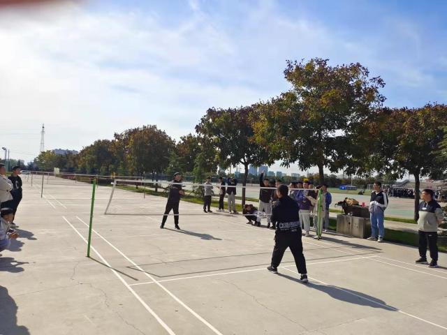 【完满班级】羽毛球班级赛——智能工程学院机制2102班完满班级活动