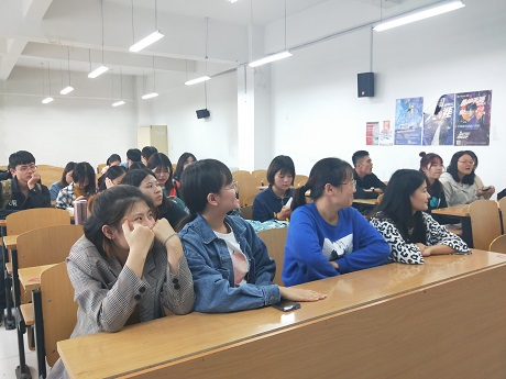 【完满班级】淬炼商学院9月完满班级主题活动回顾（三十八）——财务管理1709班“喜迎中秋 欢度佳节”完满班级活动