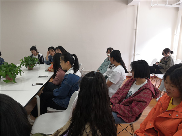 【完满班级】展现风采 靓出奇迹——外国语言文学系英语1805班、英语1806班5月完满班级活动