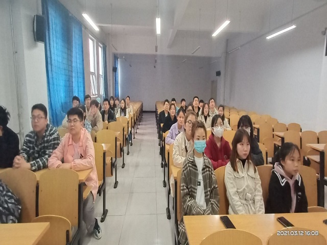 【完满班级】学雷锋精神 展志愿风采——经济与管理学院三月完满班级活动纪实（六)