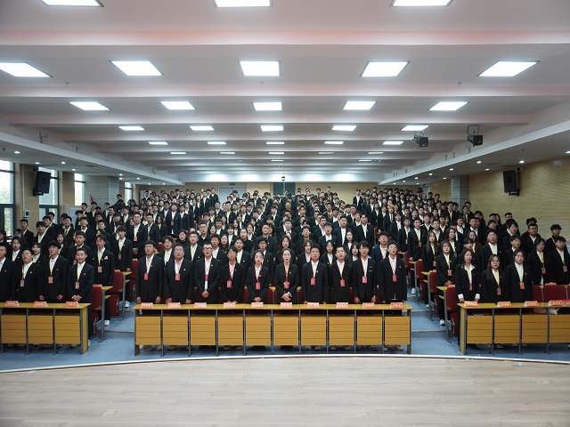 【青马工程】温情橙意浓 扬帆正起航——第十一届学生组织见面会暨第十五期“青马工程”雏鹰班开班仪式