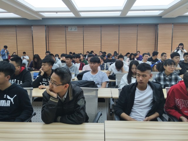 学长计划第511期:学“两会” 提高政治素养——信息工程系举办第72期学长计划