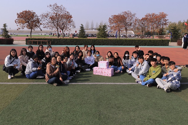 【辅导员说完满】拒绝躺平 来场抗寒趣味赛——经济与管理学院2021级辅导员说完满