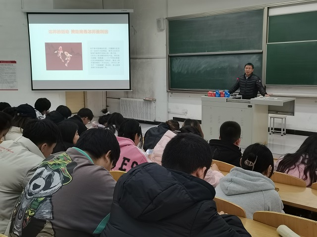 【辅导员说完满】别让“锦鲤”停下你奋斗的脚步——淬炼·国际商学院2020级辅导员说完满活动