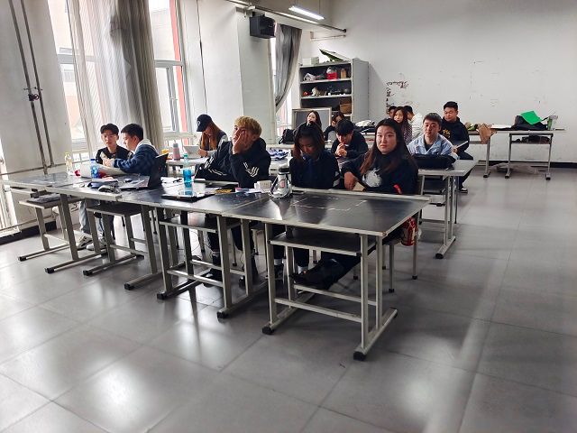 【完满班级】合理规划 展望未来 ——艺术传媒学院环境设计1805班举办毕业生主题活动宣讲会