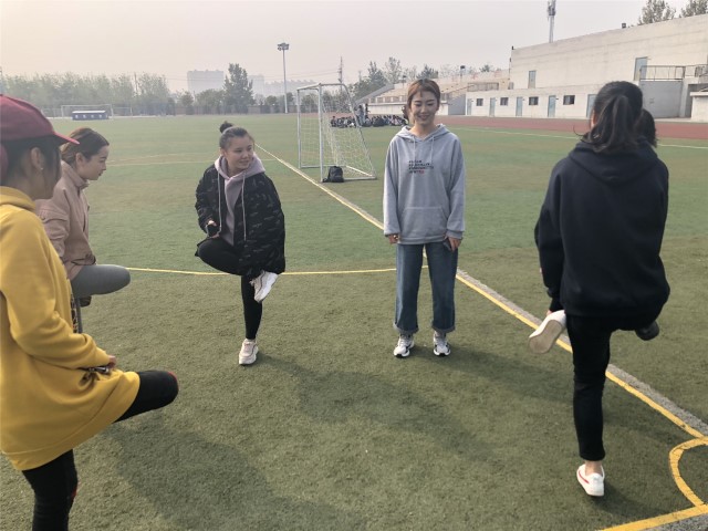 【完满班级】激情十月 阳光体育——外国语言文学系10月完满班级活动