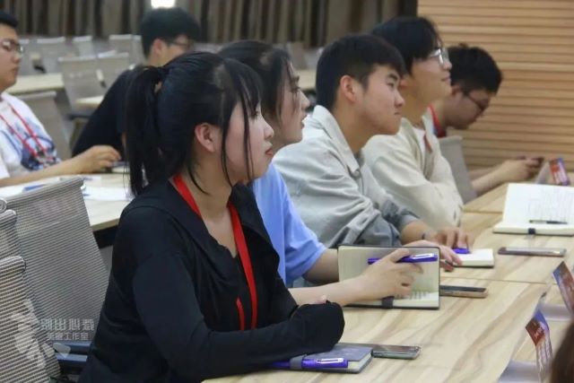 青春闪耀 这场结业酒会仪式感满满!
