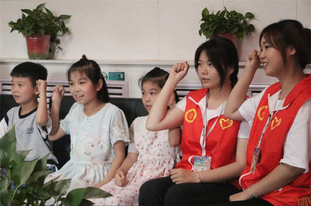 【三下乡】学｜与孩童初“乡”见——商务英语学院三下乡社会实践活动