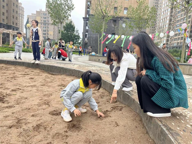 情暖“六一” 与爱“童”行——淬炼·国际商学院志愿者助力金色摇篮幼儿园“六一”特别活动