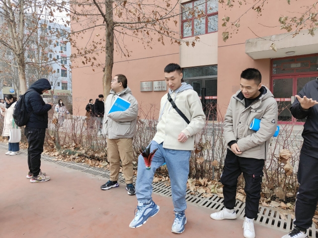 【完满班级】继承踢毽 踢出风采——食品与环境学院园林2013班完满班级活动