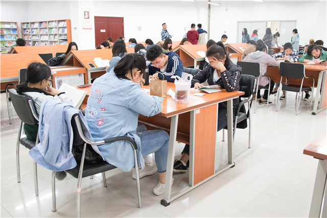 发令枪响 起跑书海“田径运动会”——箕城书院首期“书香愉悦 挑战阅读—阅读马拉松”挑战赛