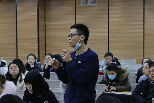 “掌握体验教育方法论 推进完满事业新发展”专题讲座顺利开展