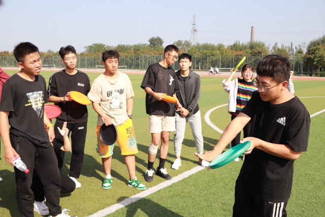 学长计划第898期:同心山成玉 协力土变金——经济与管理学院开展“经生有约”“展团队之风 明协作之理”学长计划第十期第三讲