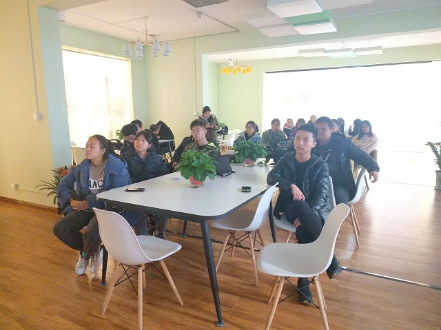 【主题团日】红色观影