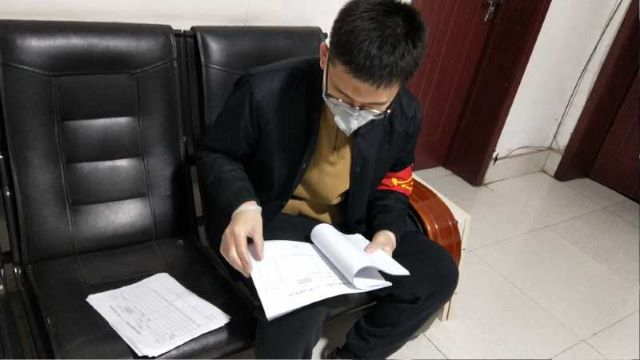 闪光的信院第250期：防控疫情期间 我选择成为一名志愿者