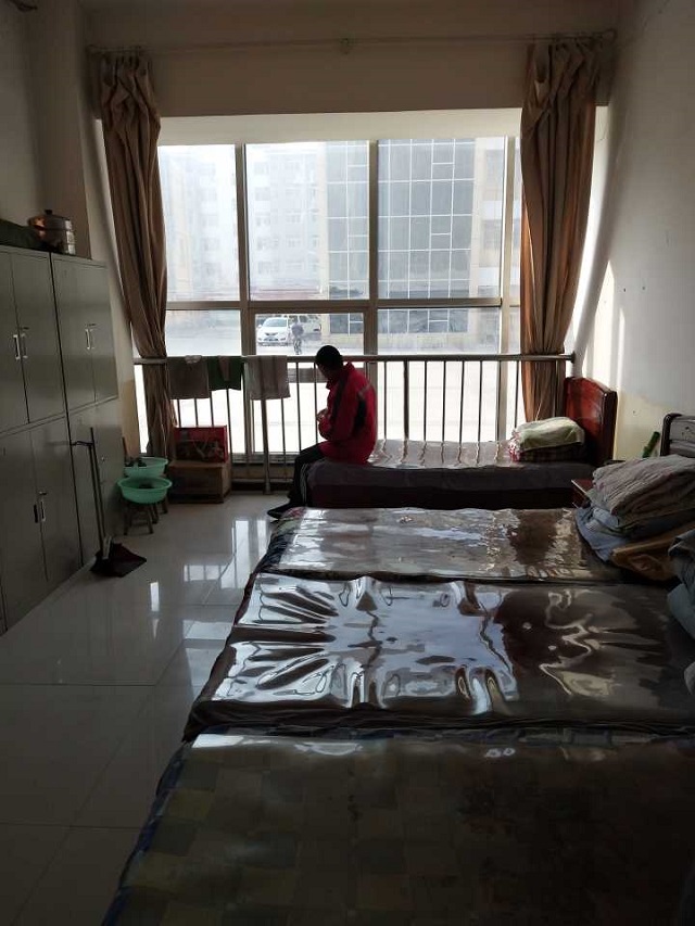 【完满班级】感恩奉献 与爱同行――信管1701班举办“学雷锋”爱心捐赠活动