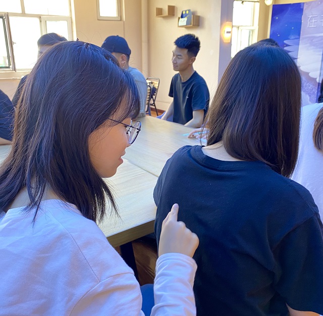 【完满班级】“艺”彩纷呈 精彩无限——淬炼商学院行管2001班完满班级活动