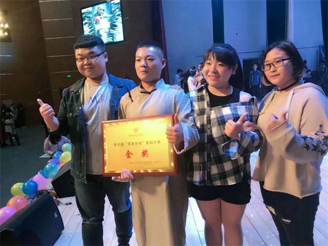 【达人秀】喜剧人生 反串出彩--让我们踏上与“杨家千金”杨斌的提亲之旅