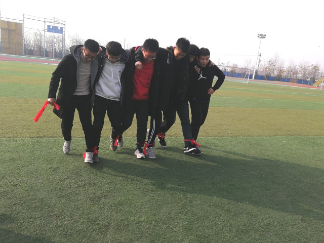 【完满班级】点亮心中的梦想 绽放万花中的青春——经济与管理学院十一月完满班级活动纪实（七）