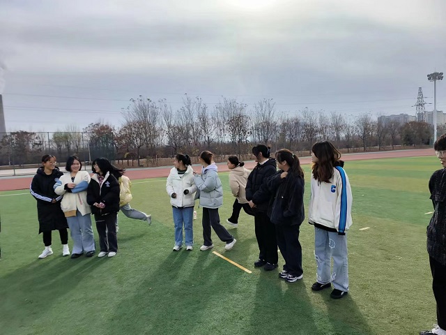 【完满团支部】娱乐对对碰之趣味游戏——淬炼·国际商学院人资2202班完满团支部活动