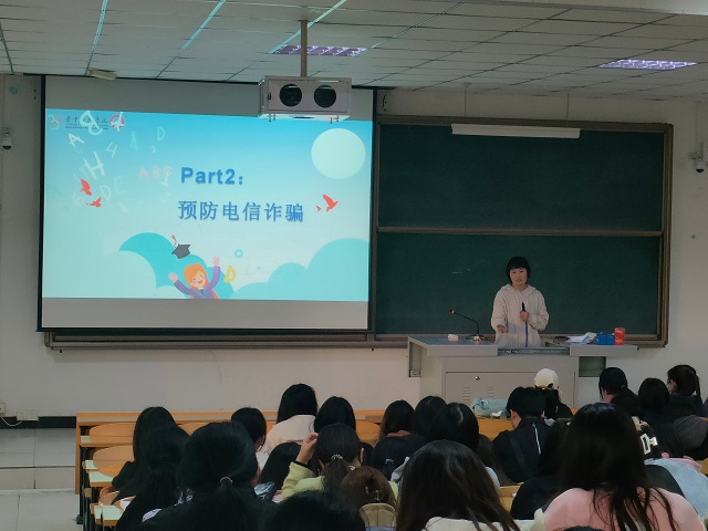 【辅导员说完满】扬青春之朝气 奏理想之华章——商务英语学院2021级辅导员说完满活动